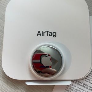 Brand New Apple Air Tag